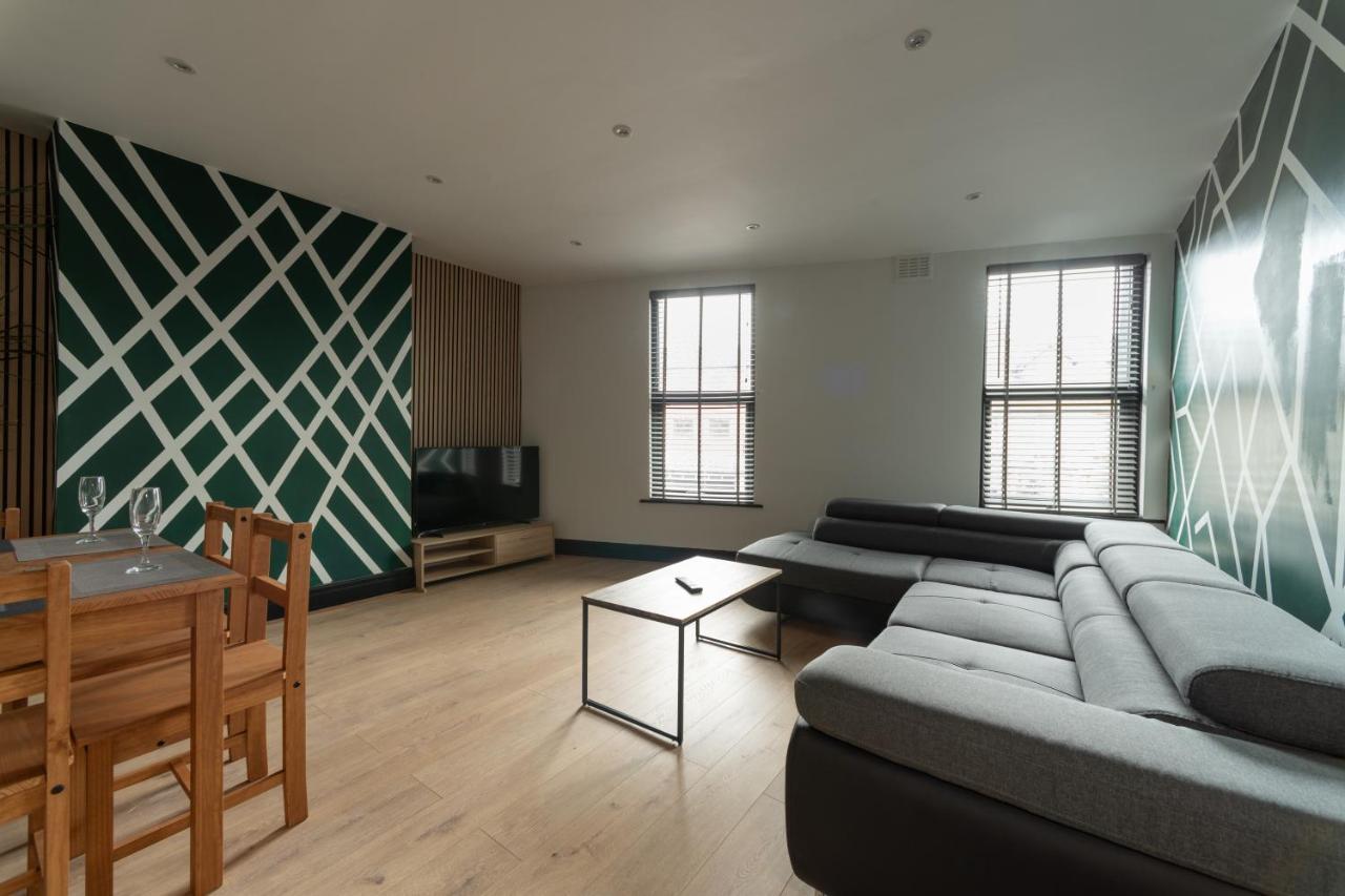 Lovely 2-Bed Apartment In Blackpool Secret House Bagian luar foto
